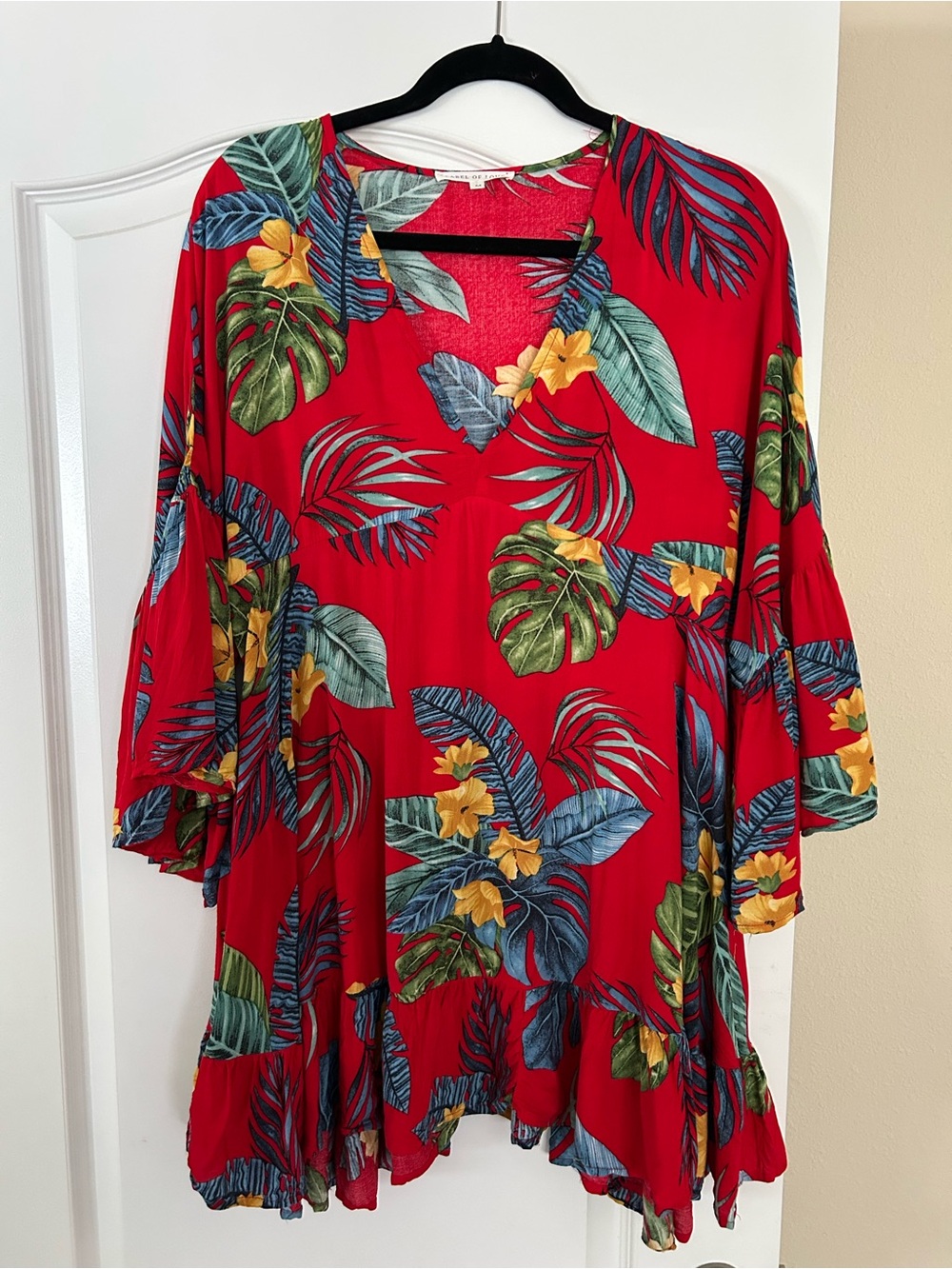 Label of Love Red Tropical Floral Botanical Bohemian V-Neck Mini Dress Cover-up